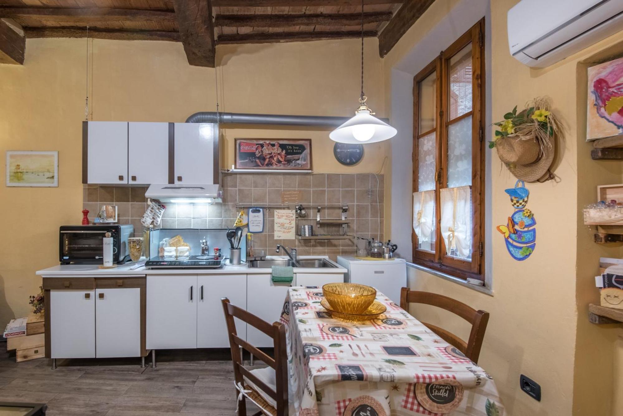 La Casa Gialla Di บูอนคอนเวนโต ภายนอก รูปภาพ
